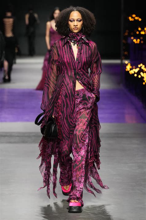 versace fashion show pret a porter|versace milan fashion week 2024.